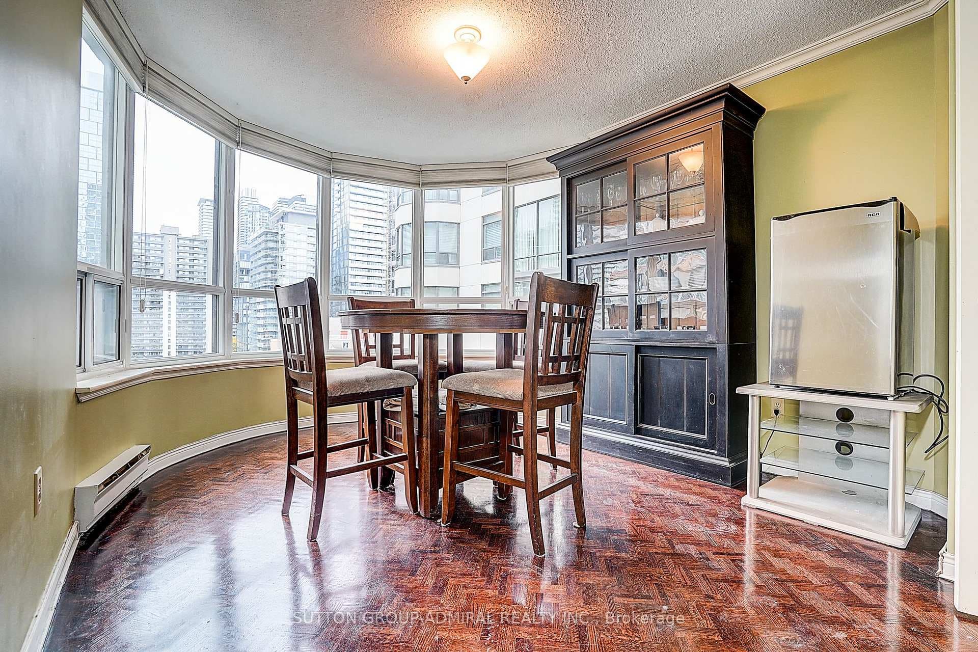 25 Maitland Street Unit 1209 photo 15