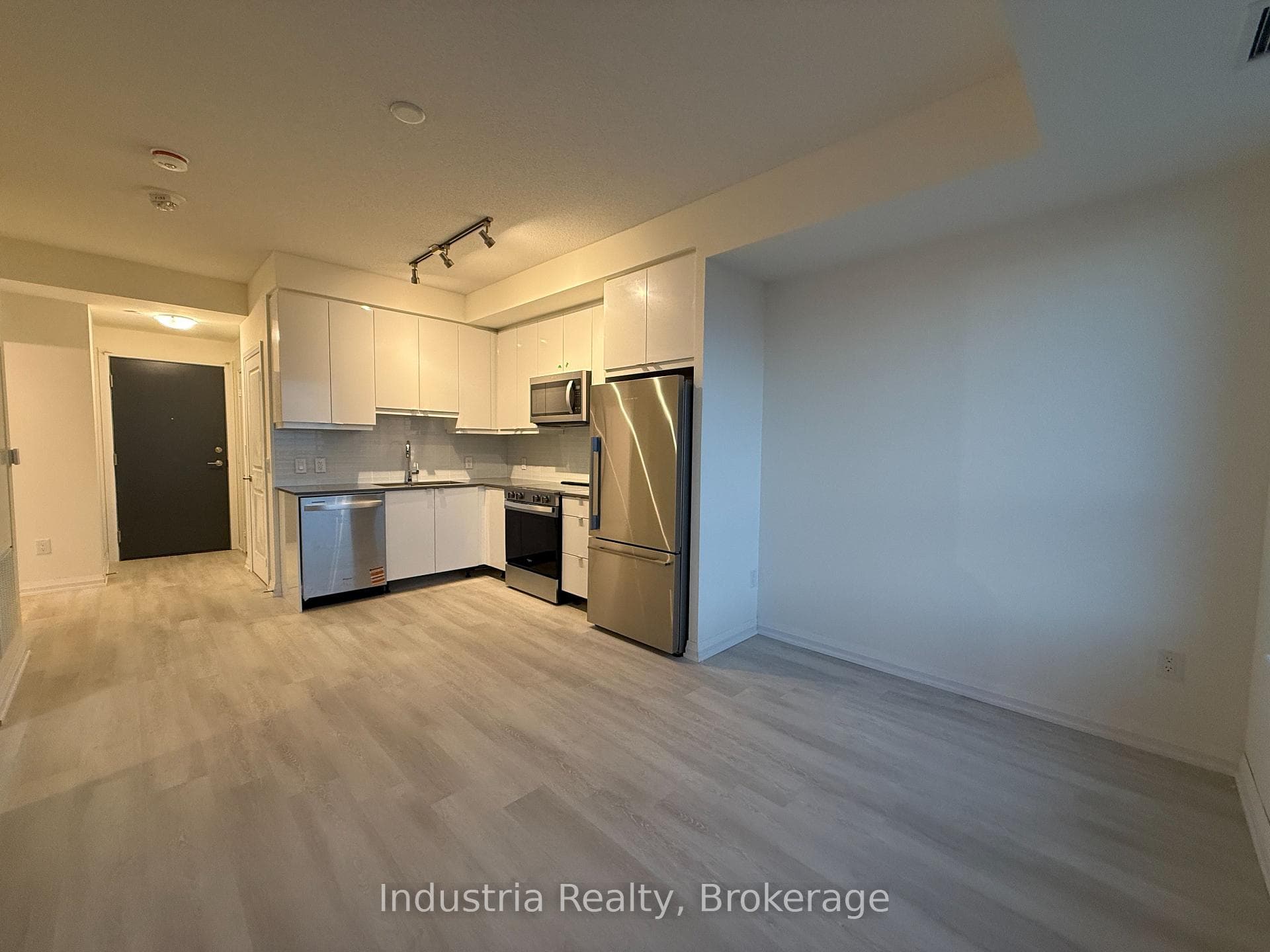 3270 Sheppard Avenue Unit 2430 photo 6