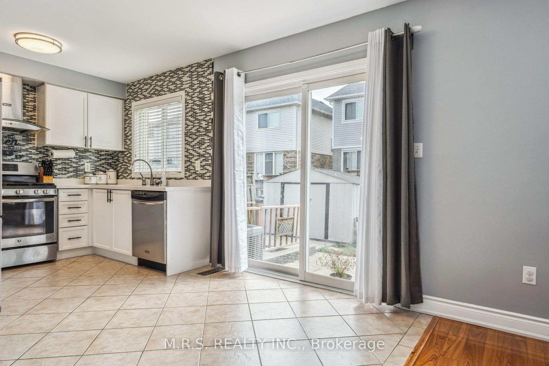 18 Orangegrove Drive photo 23