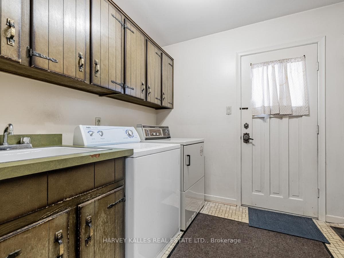 32 Riderwood Drive photo 17