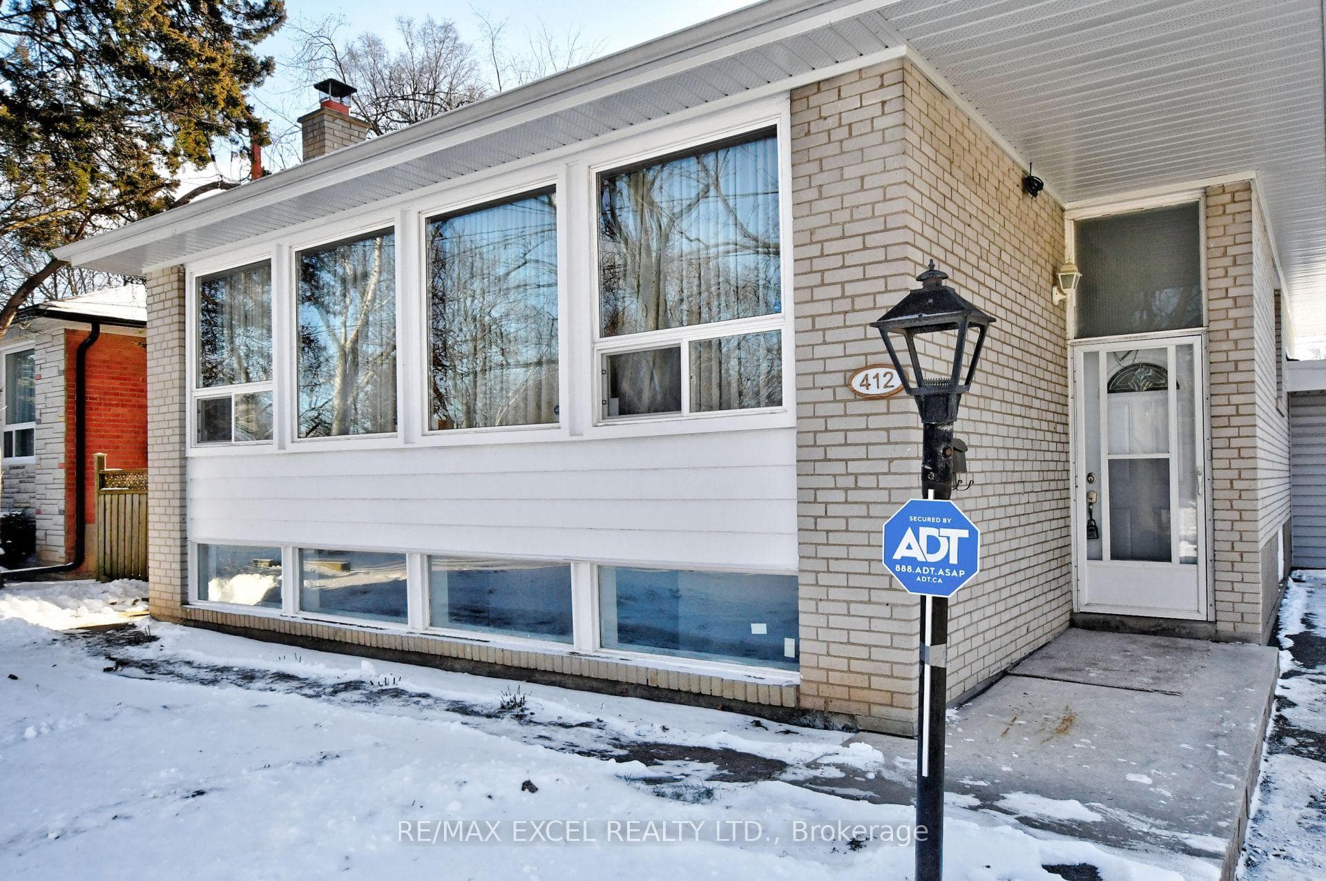 412 Balkan Road Unit Bsmt photo 3