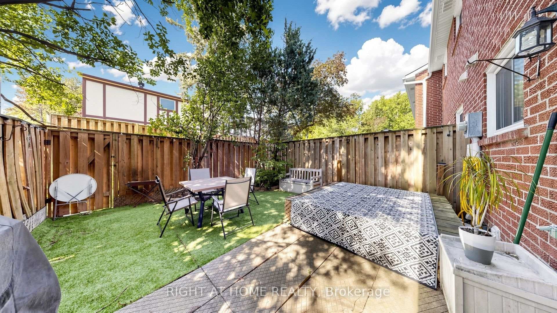 4 Harper Way photo 31