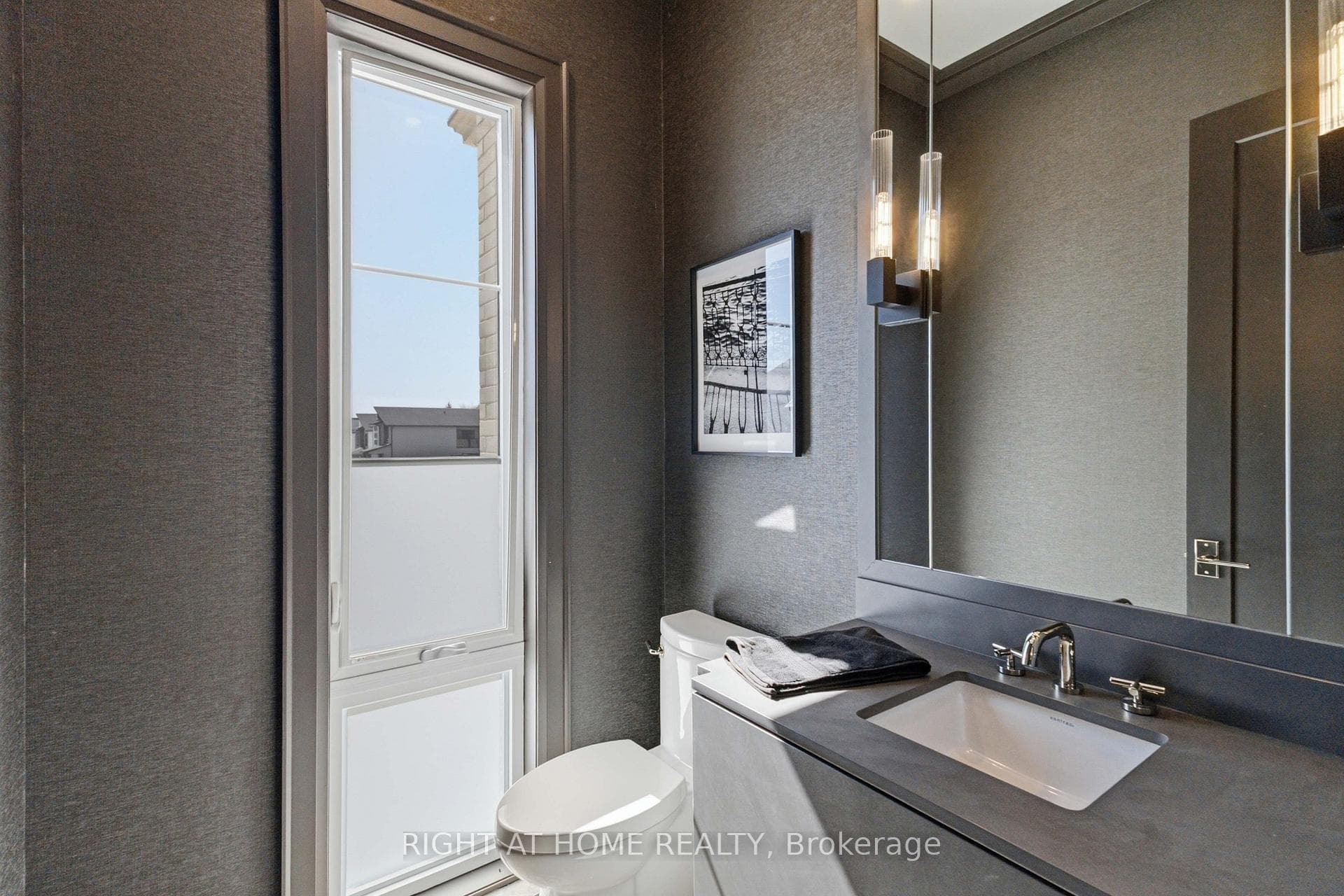 326 Manhattan Drive photo 32