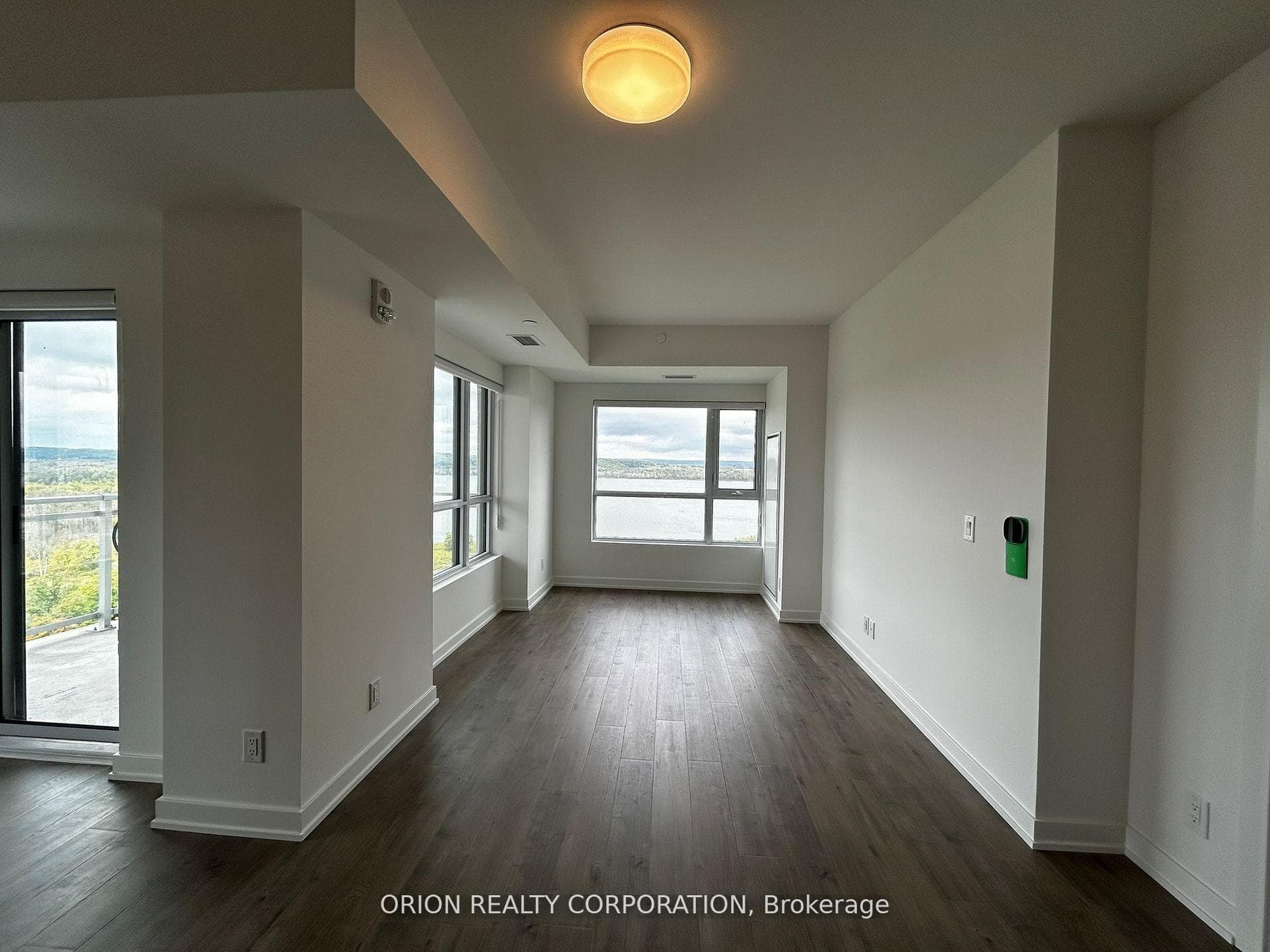 56 Lakeside Terrace Unit 1005 photo 9