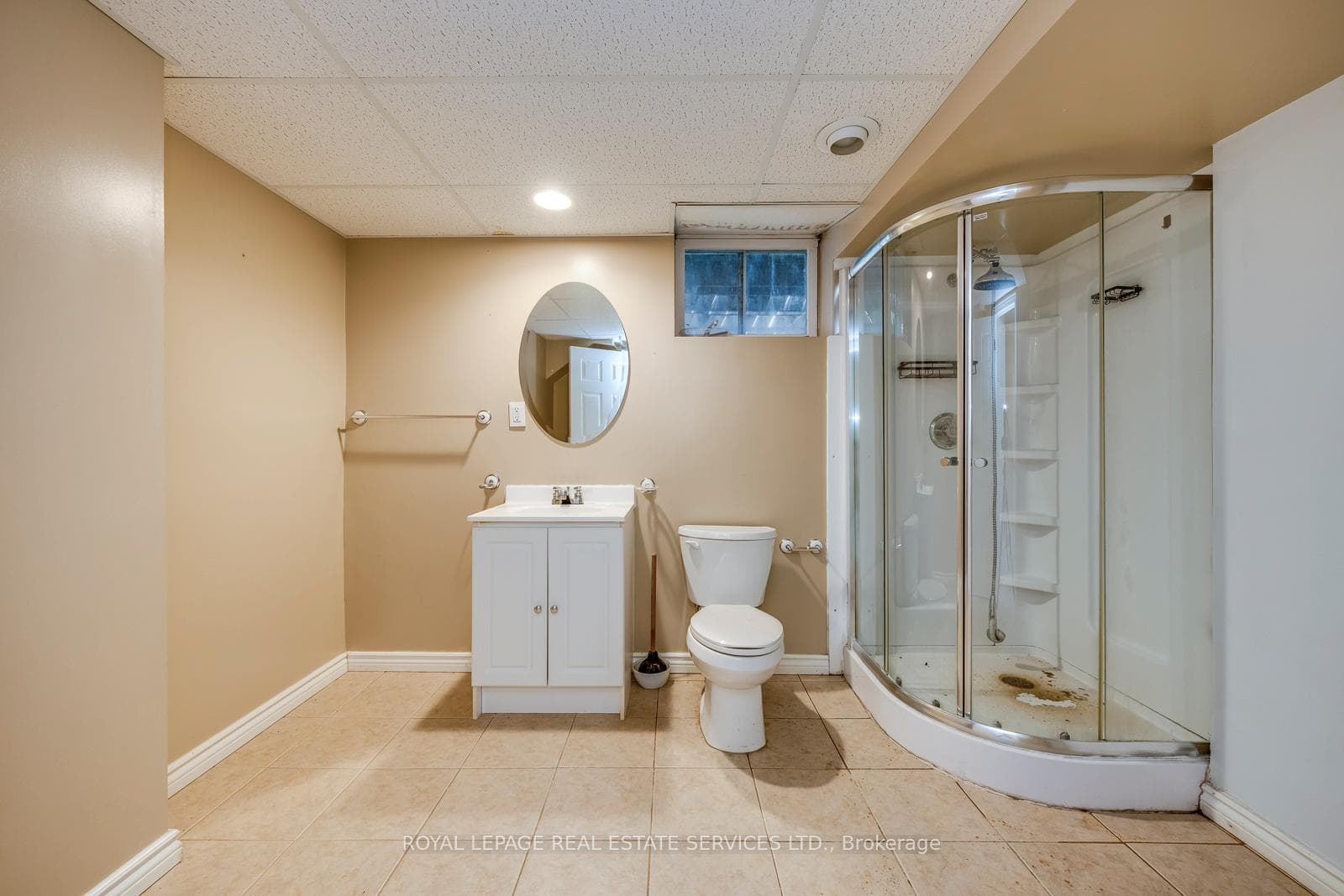 317 Ulric Crescent photo 42