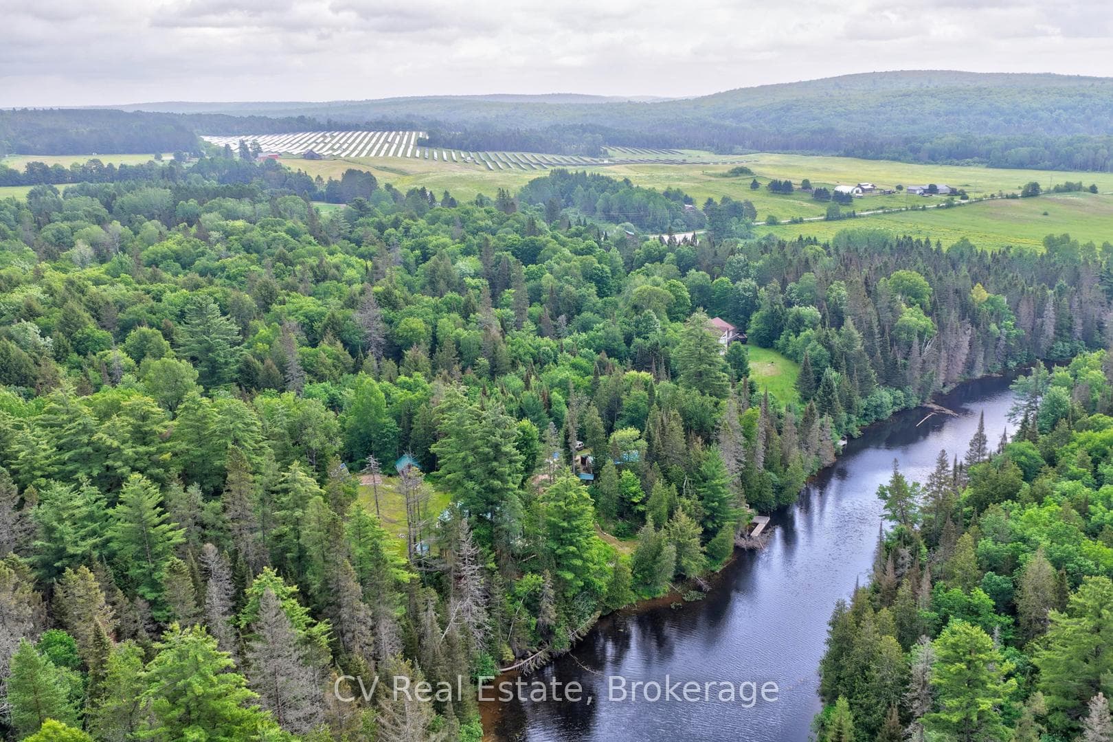 625 Chetwynd Road photo 29