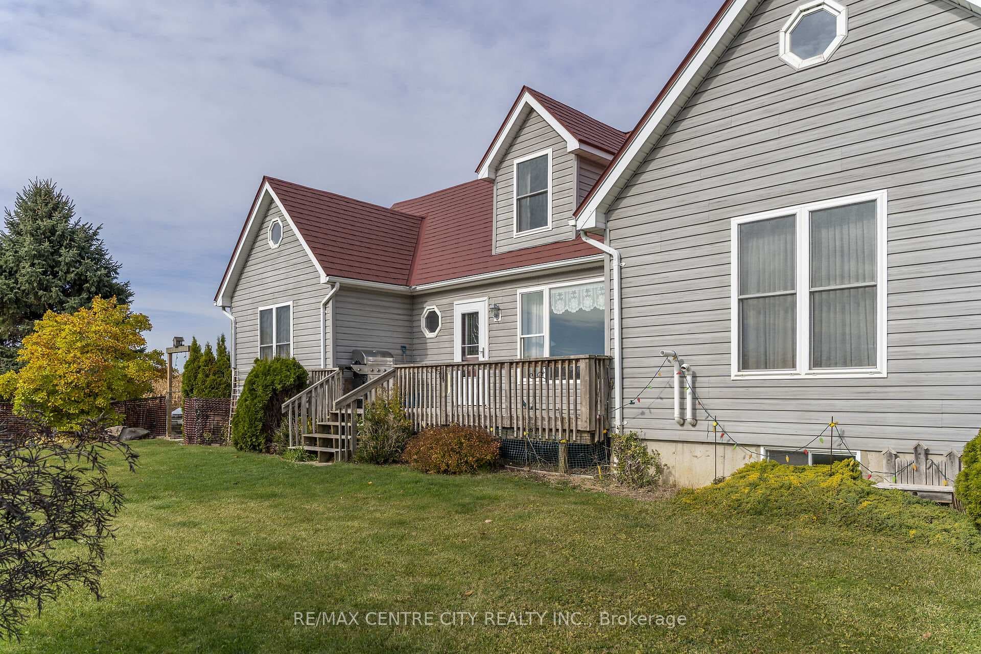 15859 Talbot Trail photo 6