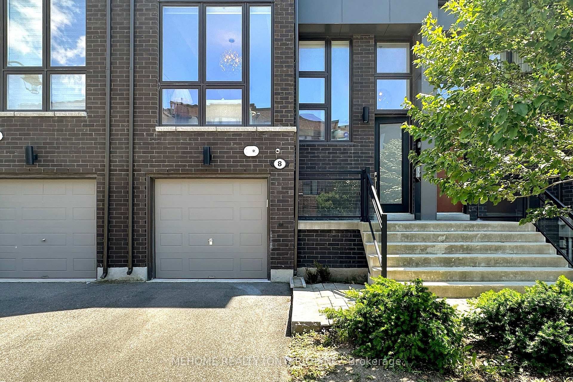 8 Cambray Road photo 3