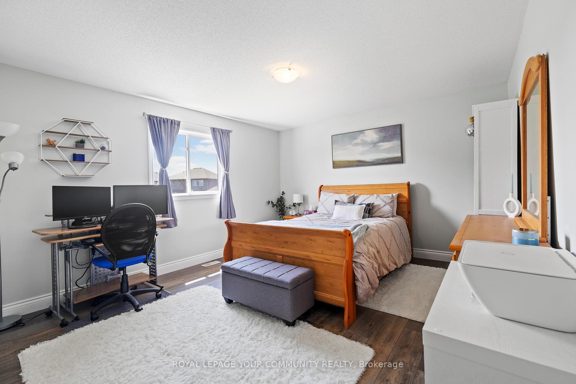 115 Irwin Avenue photo 22