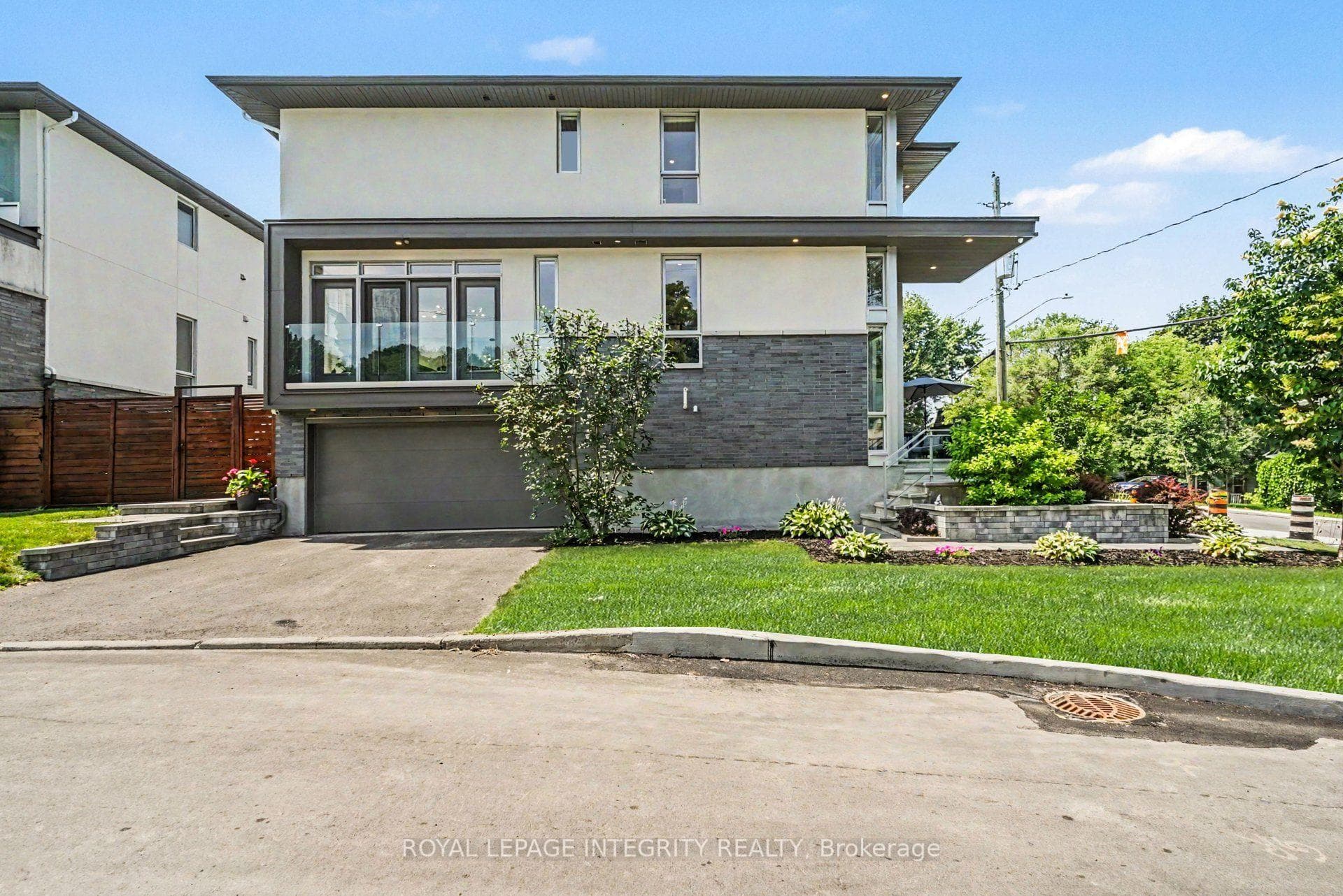 140 Clare Street photo 3