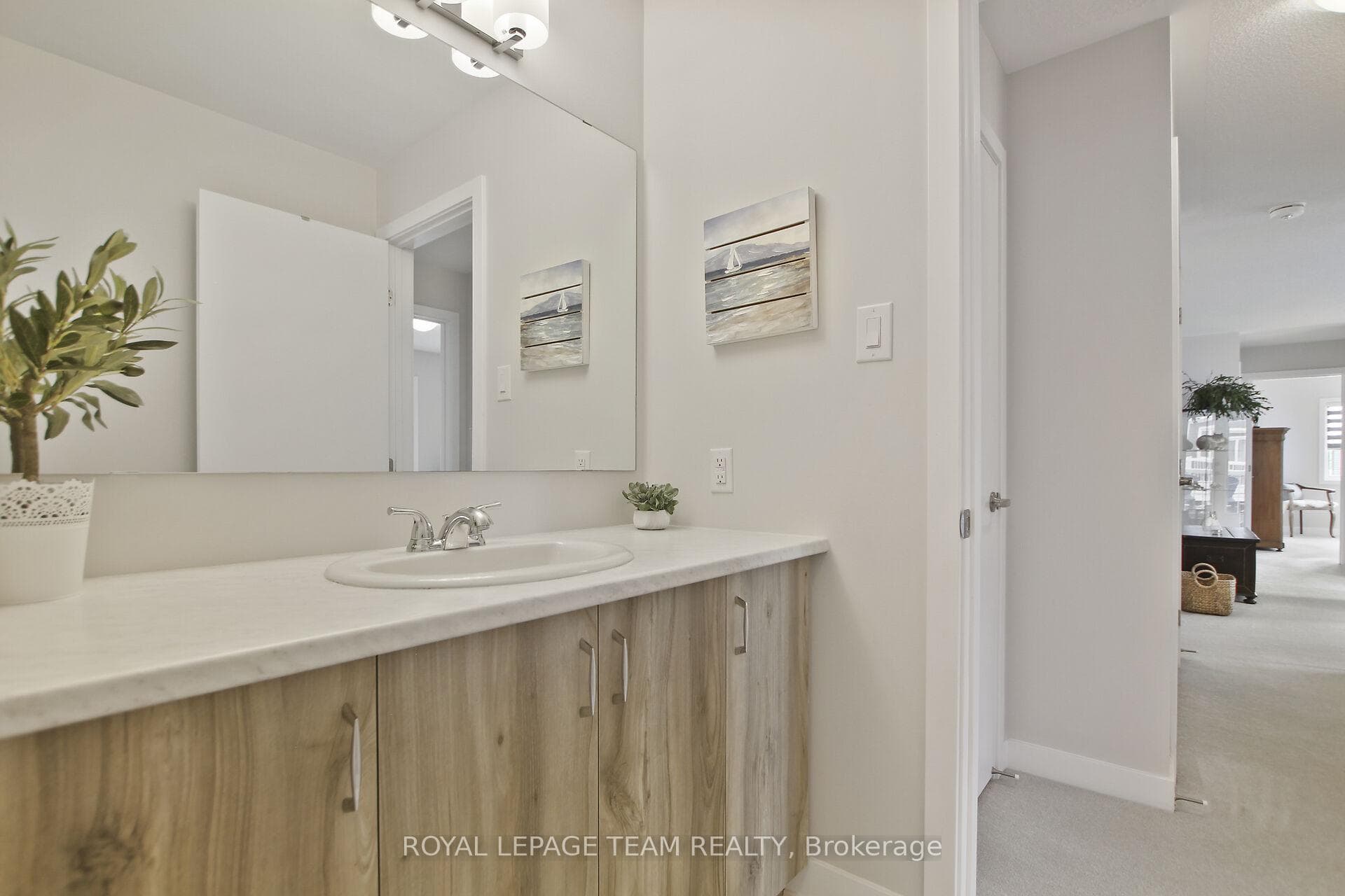 506 Oldenburg Avenue photo 35