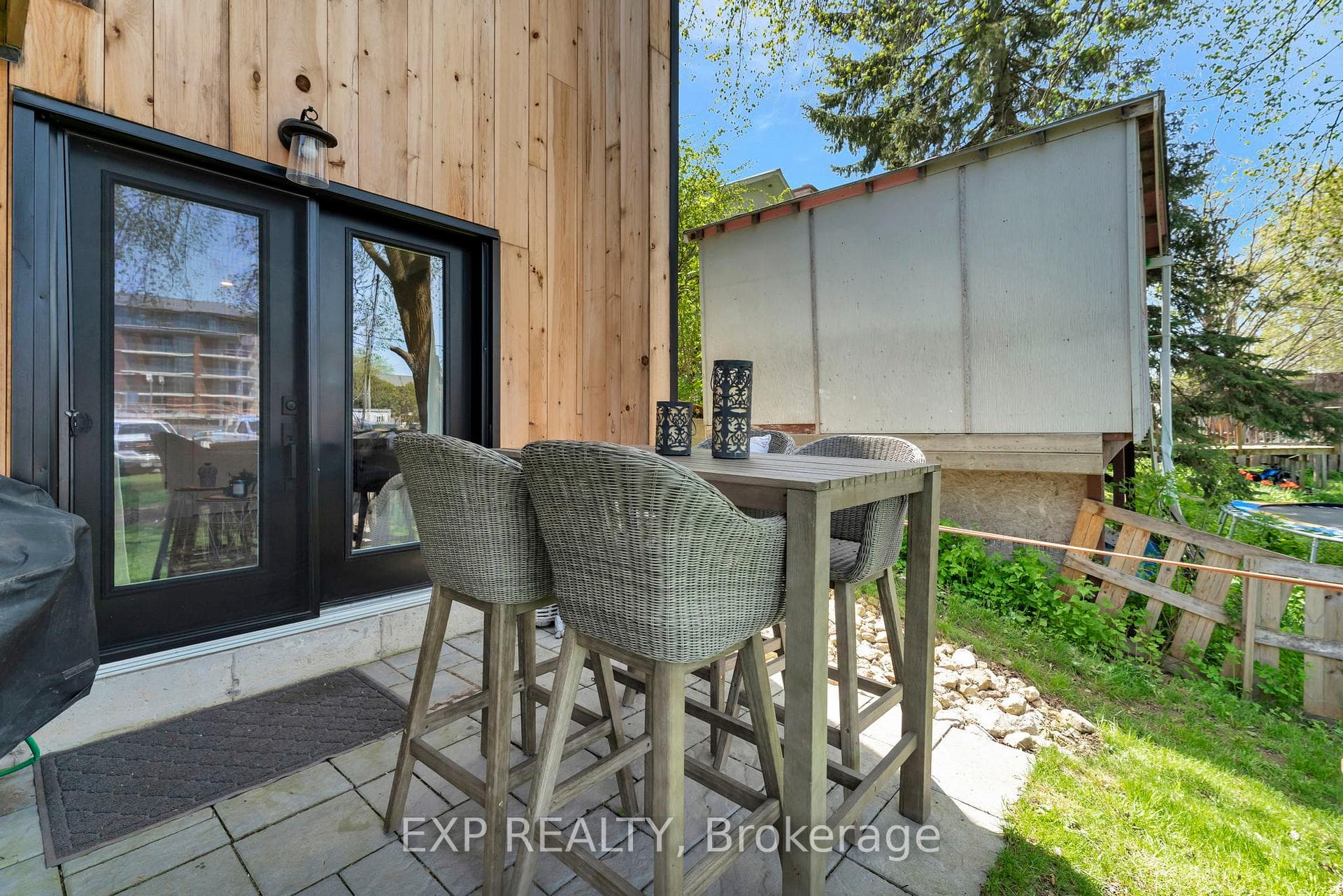20 Carlton Place photo 33