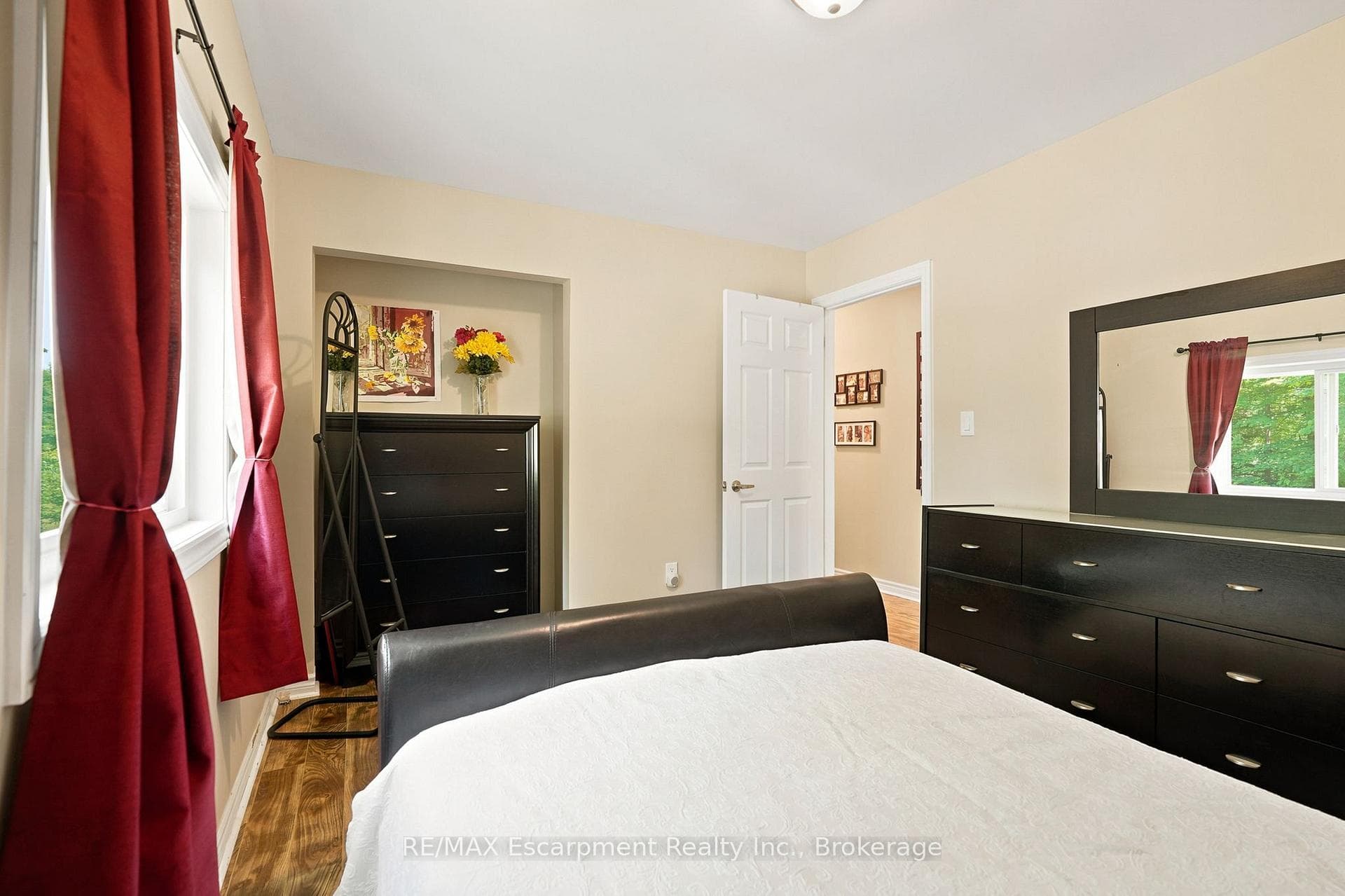 16 Hiawatha Road photo 26