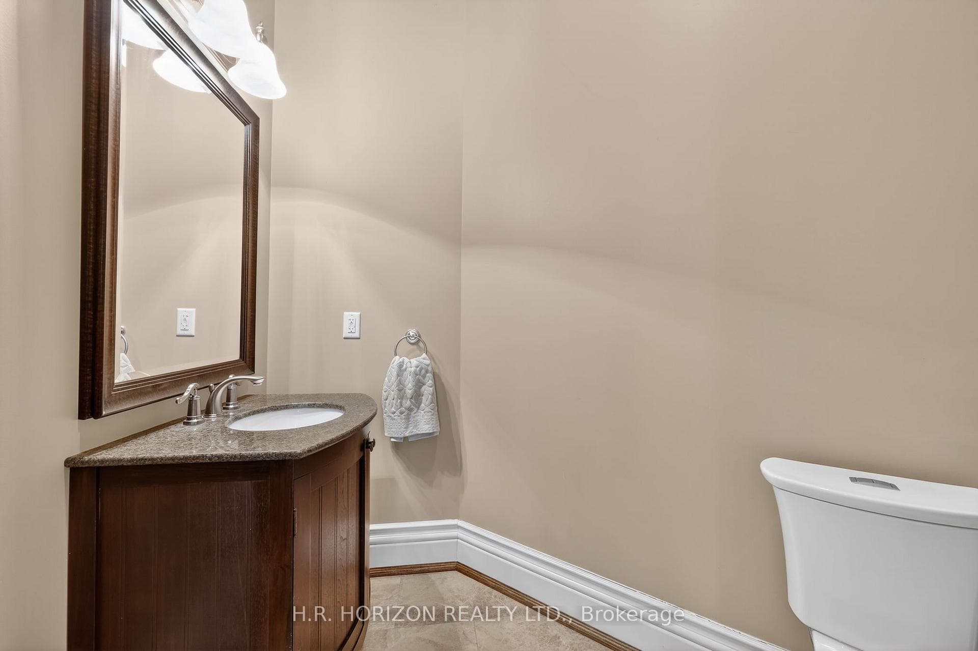 13045 Jane Street photo 33