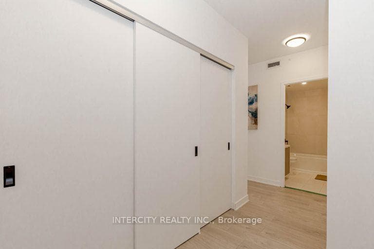 36 Zorra Street Unit 114 photo 24