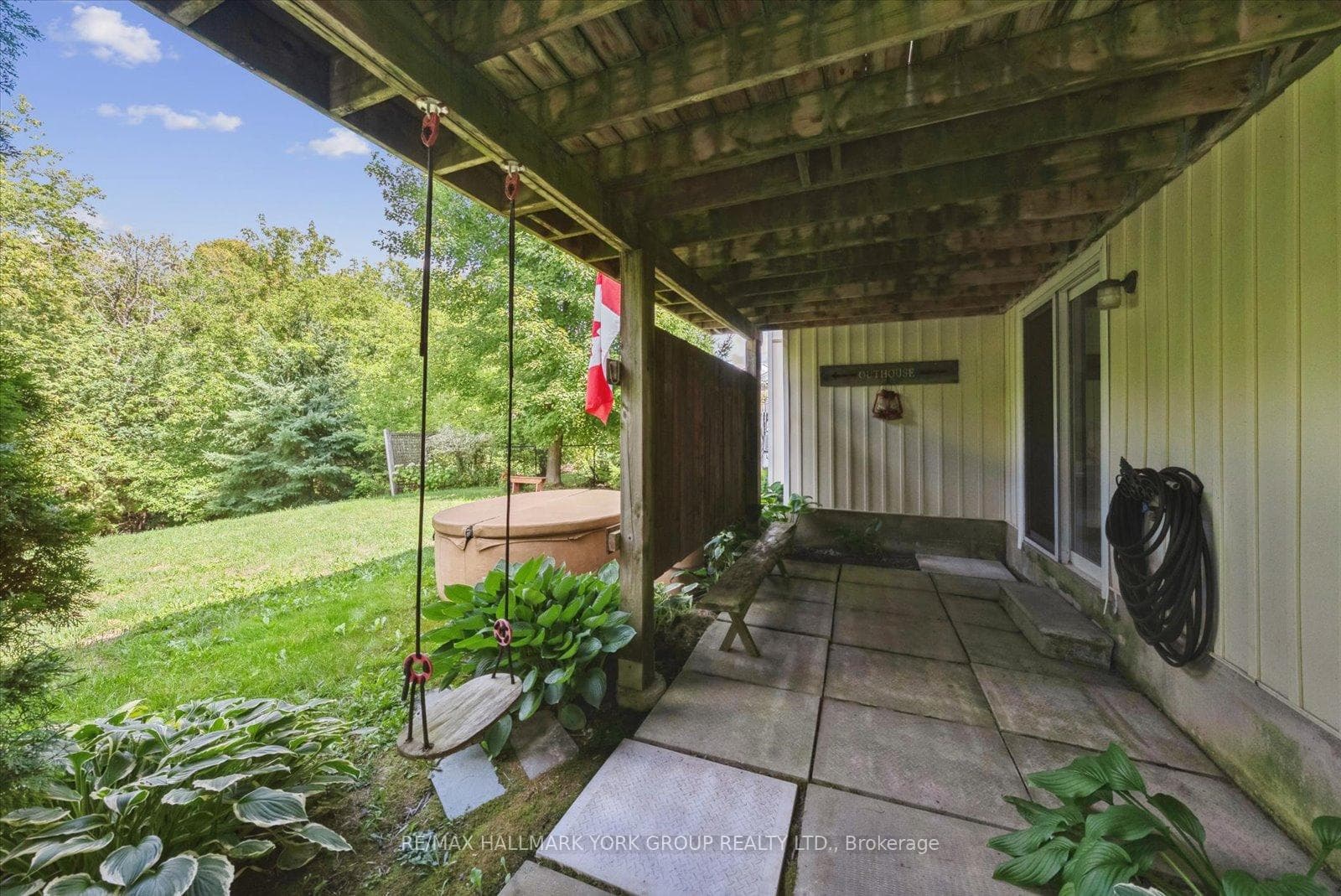 340 King Street photo 43