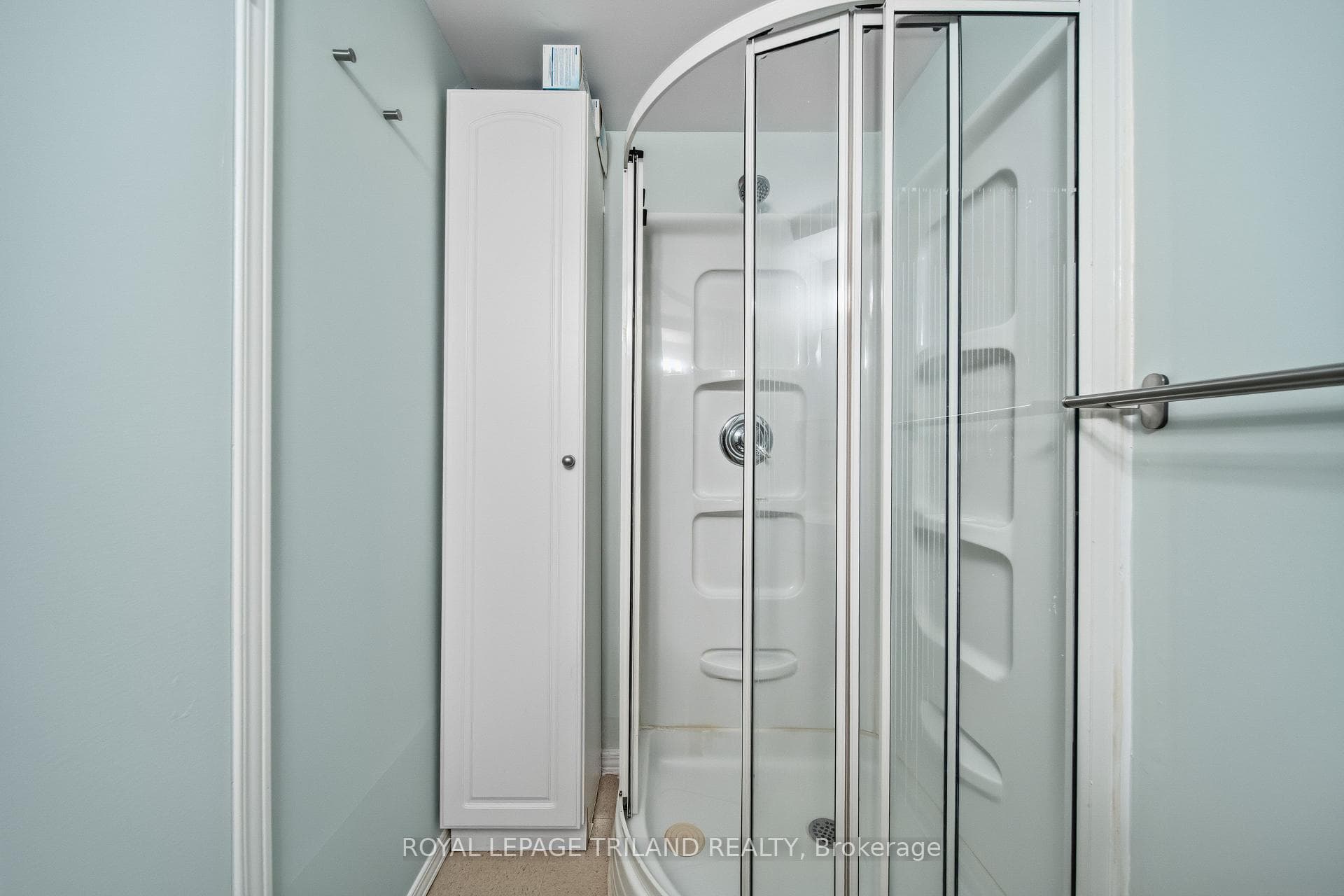 188 Chepstow Close photo 32