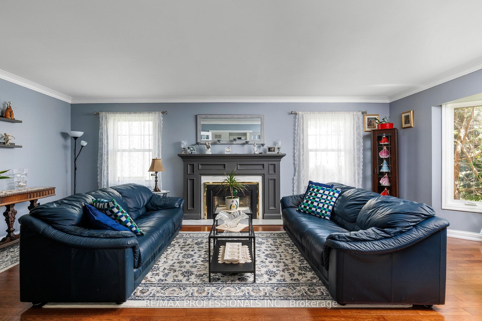 106 Rathburn Road photo 8