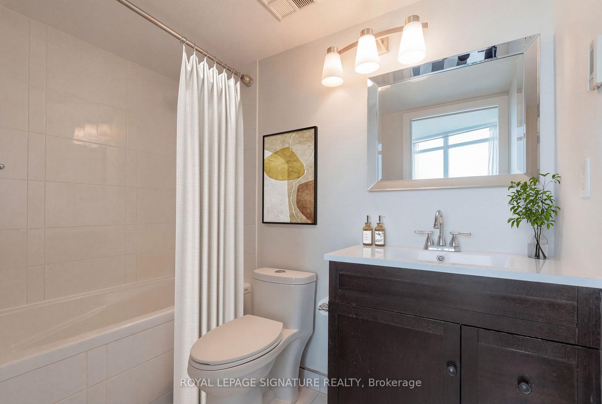 219 Fort York Boulevard Unit 3609 photo 17