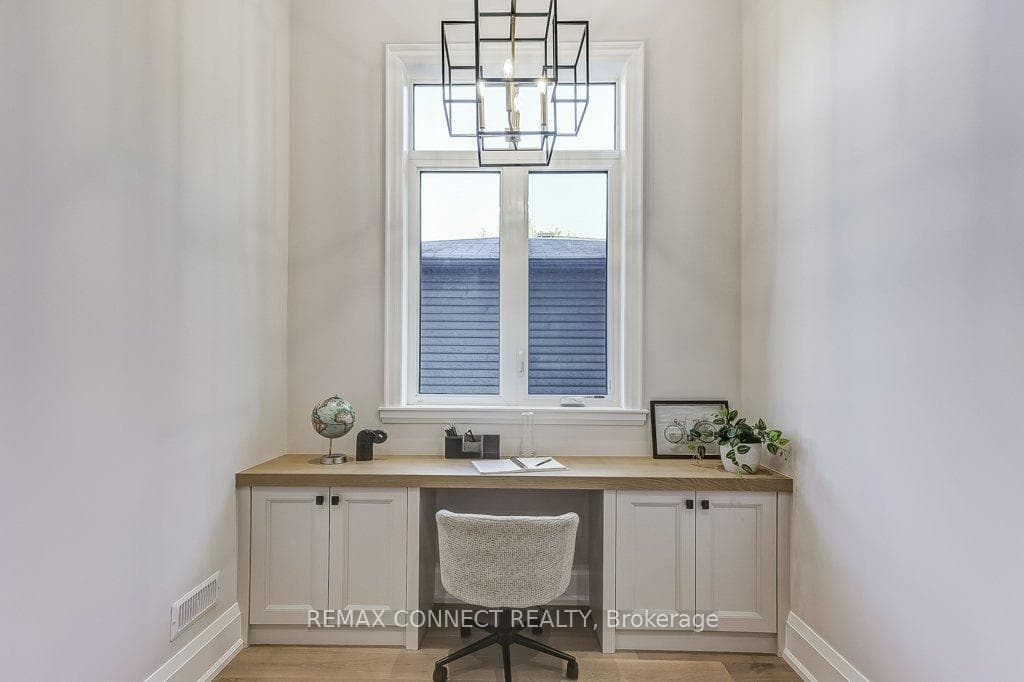 393 Rosebank Road photo 22