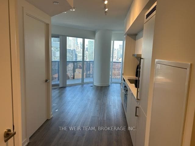 138 Downes Street Unit 2716 photo 5