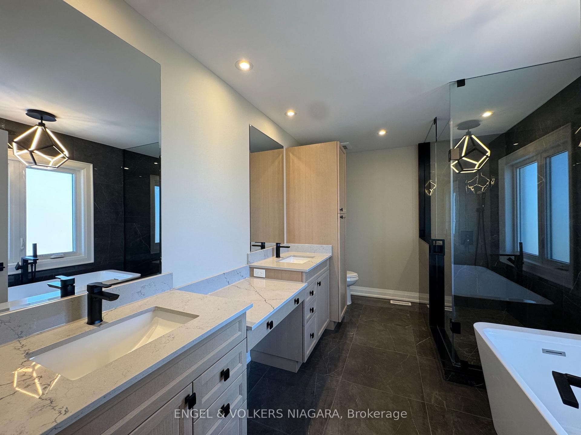 25 Elvira Way photo 9