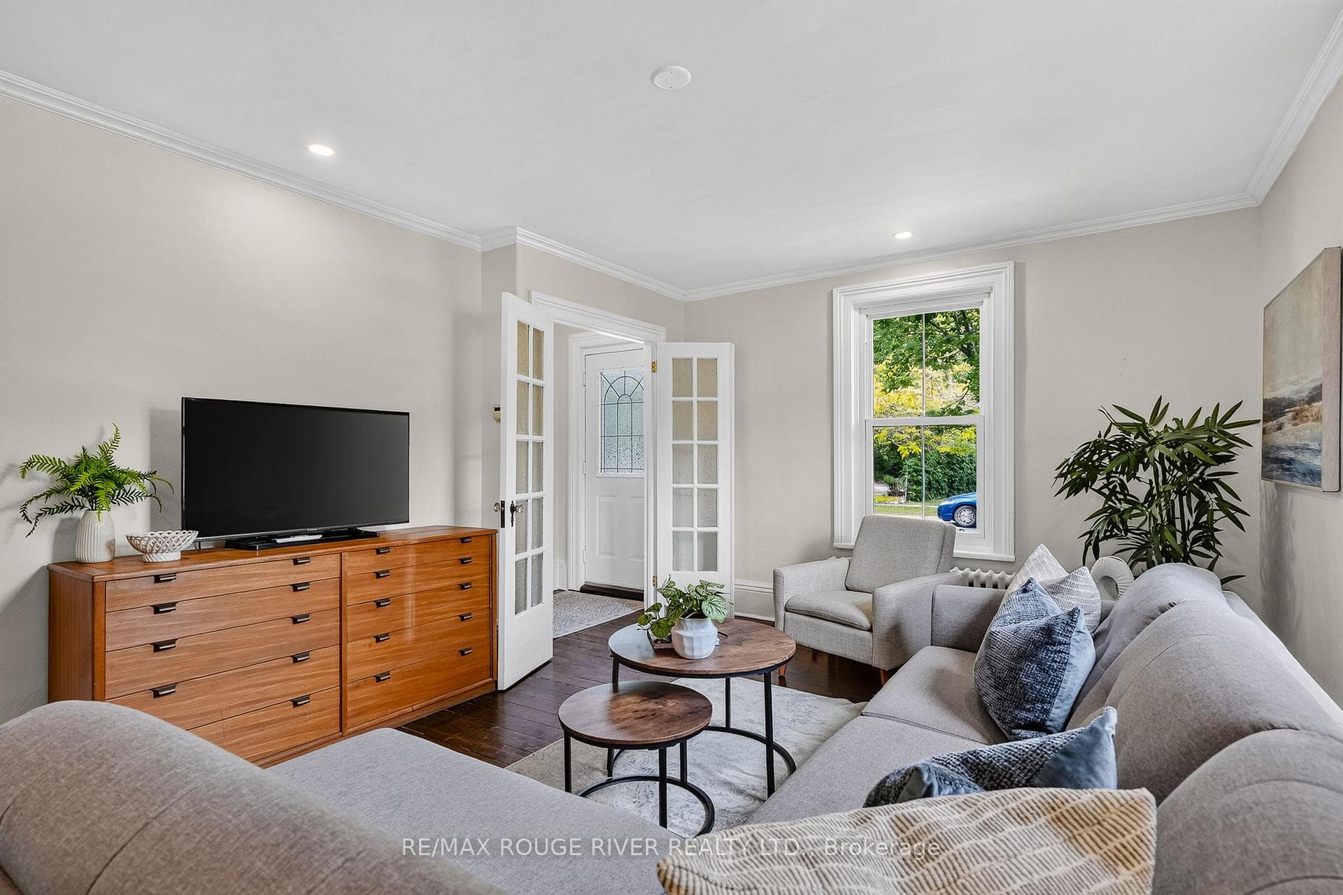 359 Victoria Street photo 11