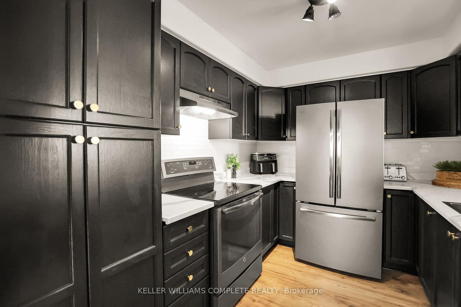 124 College Street Unit 1 photo 14