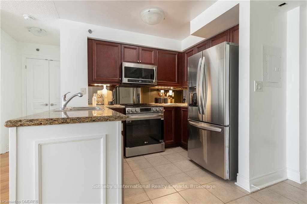 3 MARINE PARADE Drive Unit 404 photo 4