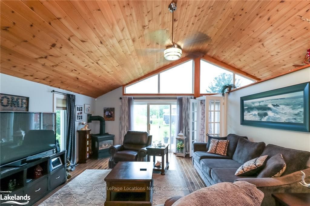 227 HURON Street photo 33