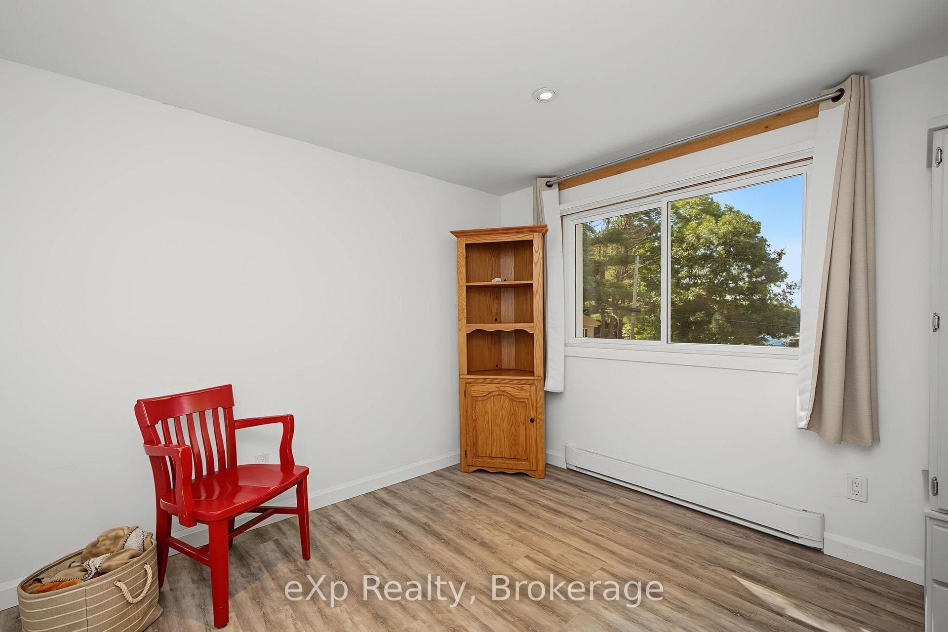 3 Bayview Drive photo 42