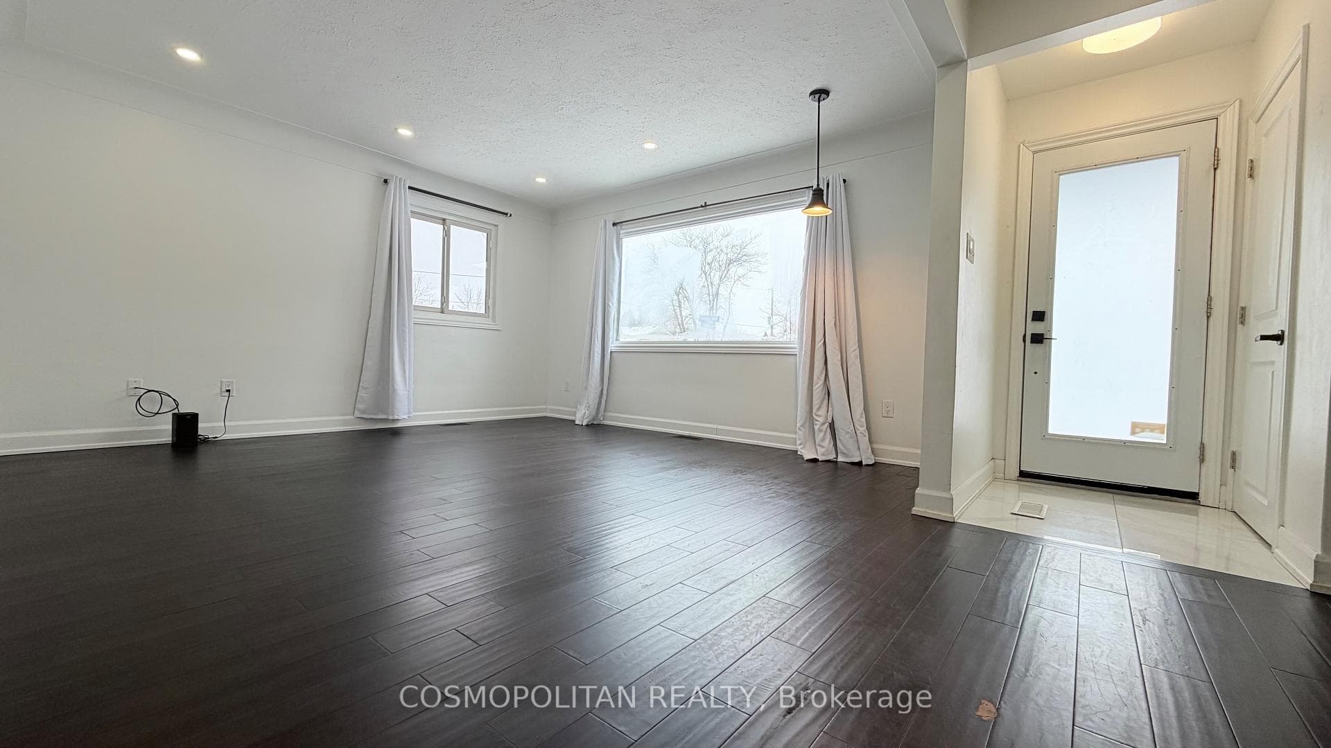 7381 JORDAN Avenue photo 2