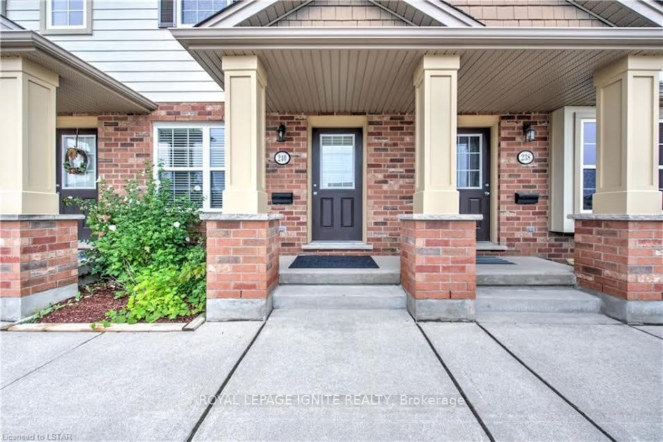 3320 Meadowgate Boulevard Unit 240 photo 4