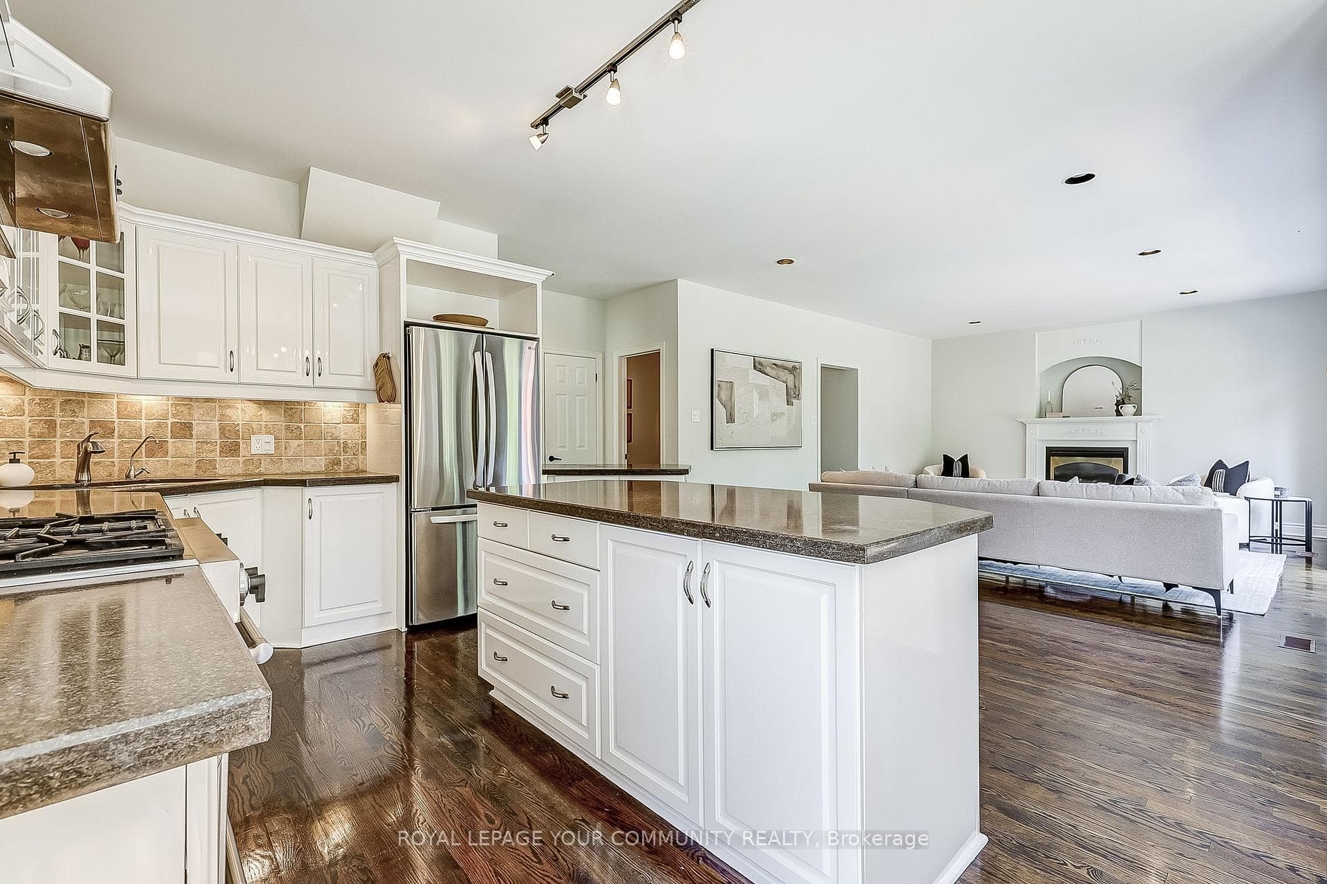 5037 Franklin Street photo 10