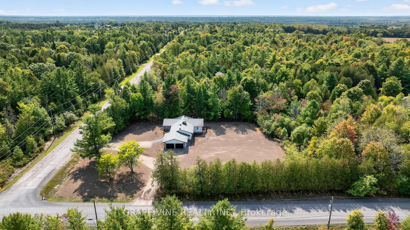 135 Manion Road photo 37