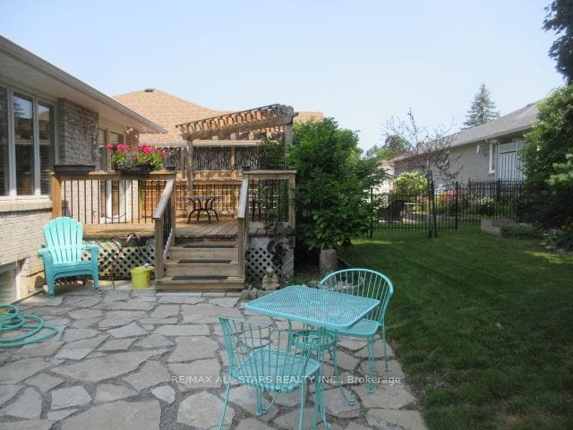 27 Hillview Drive photo 27