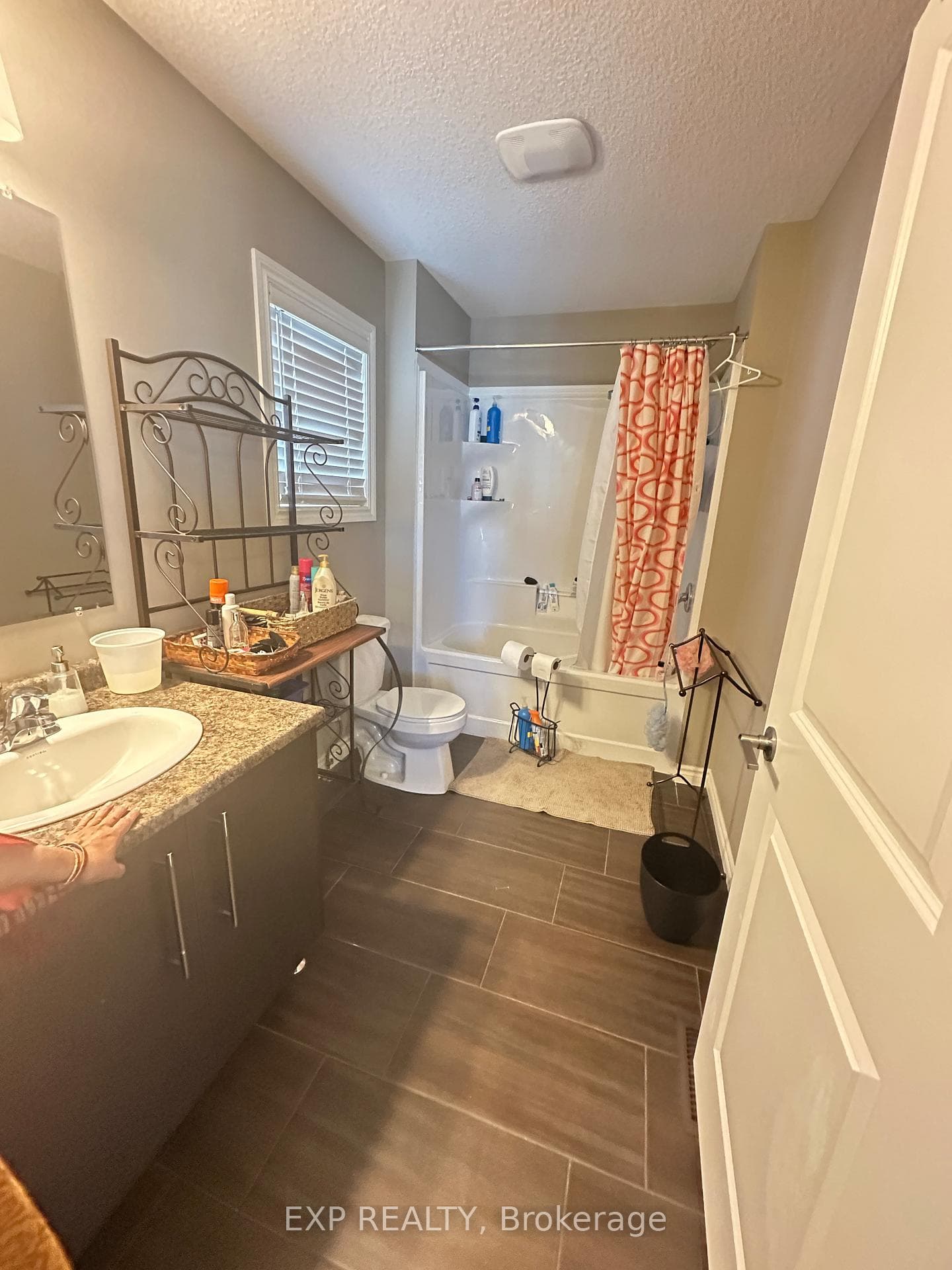 3560 Singleton Avenue Unit 6 photo 9