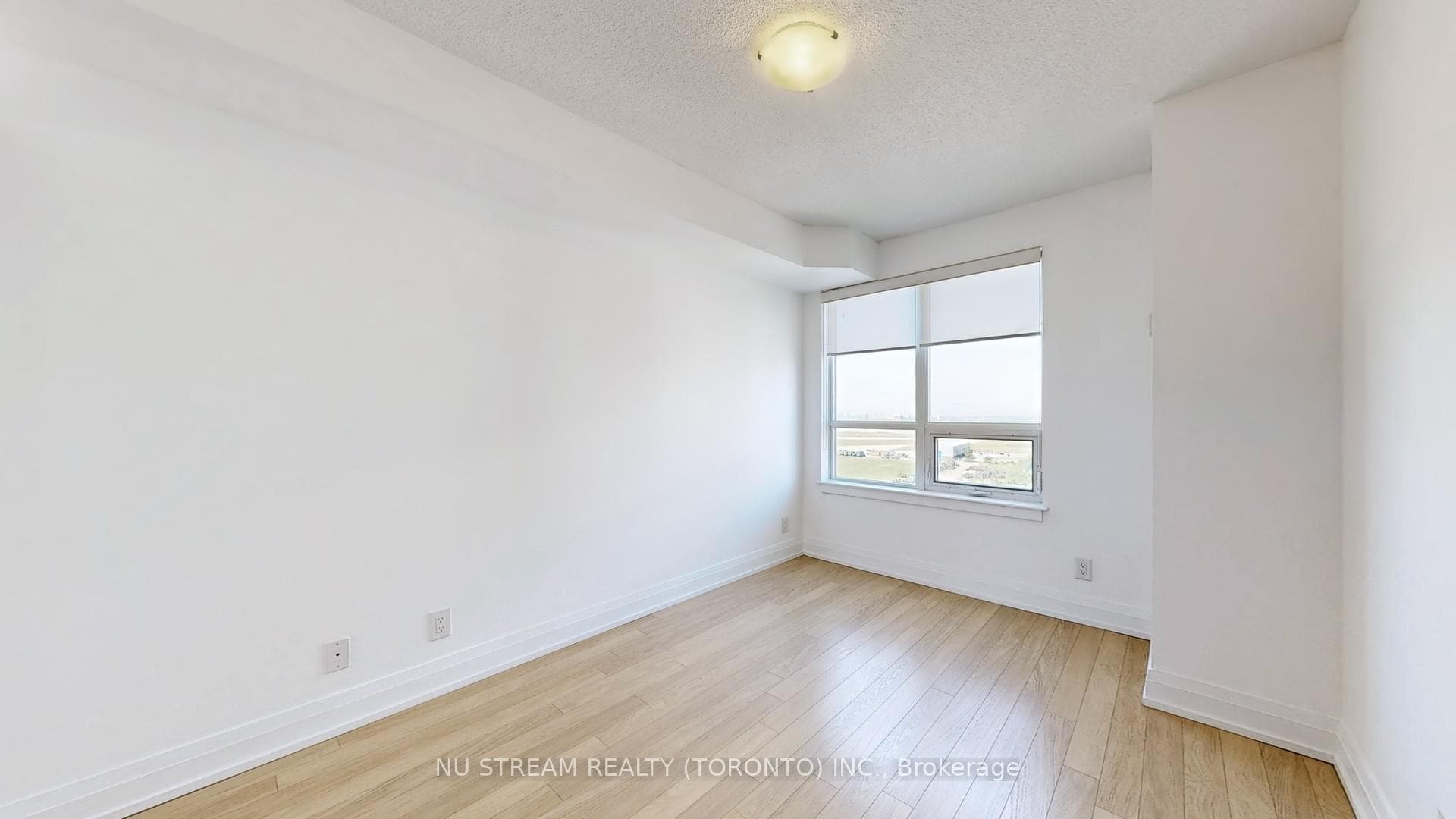 1060 Sheppard Avenue Unit 1218 photo 20