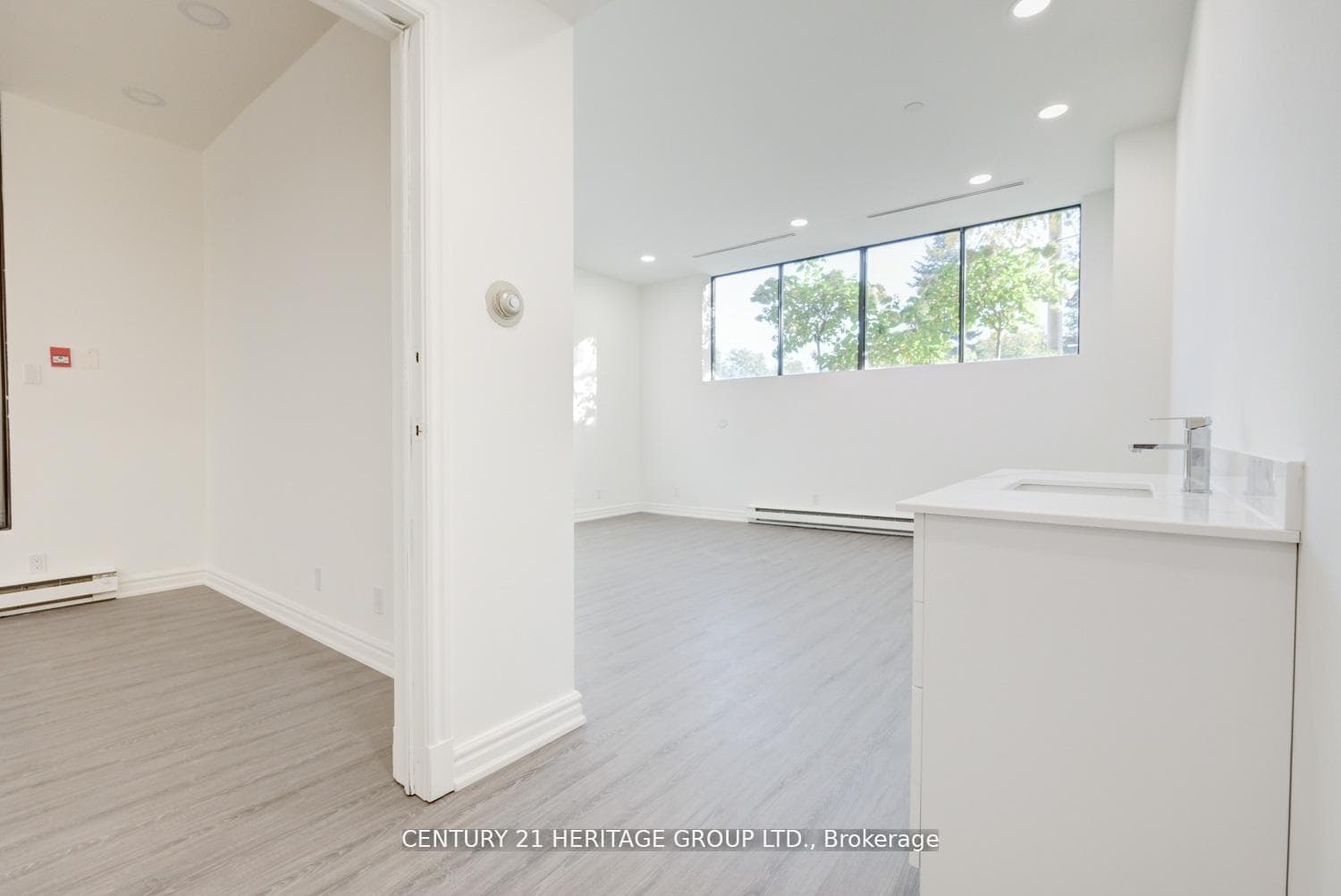 2900 Yonge Street Unit 101 photo 30