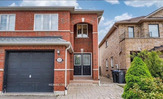 3226 Raindance Crescent photo 1