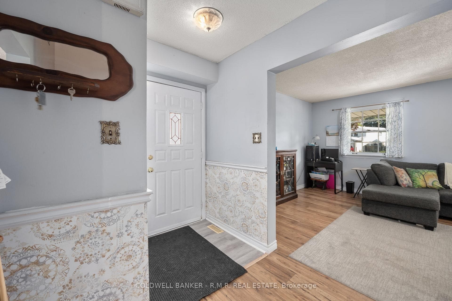 1134 Venus Crescent photo 6