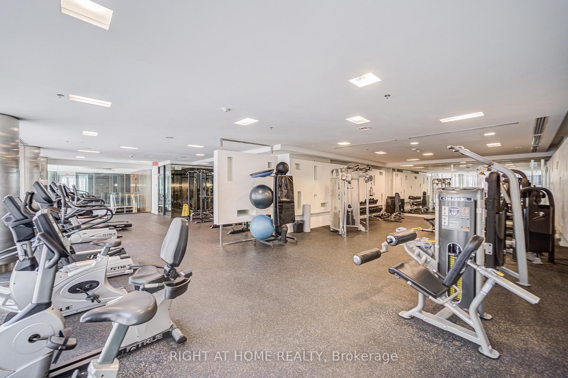 28 Ted Rogers Way Unit 3008 photo 34
