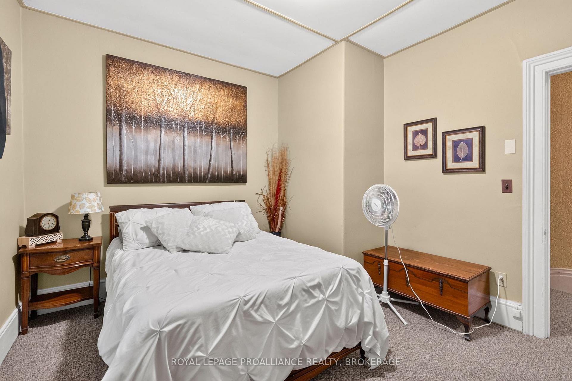 223 King Street photo 25