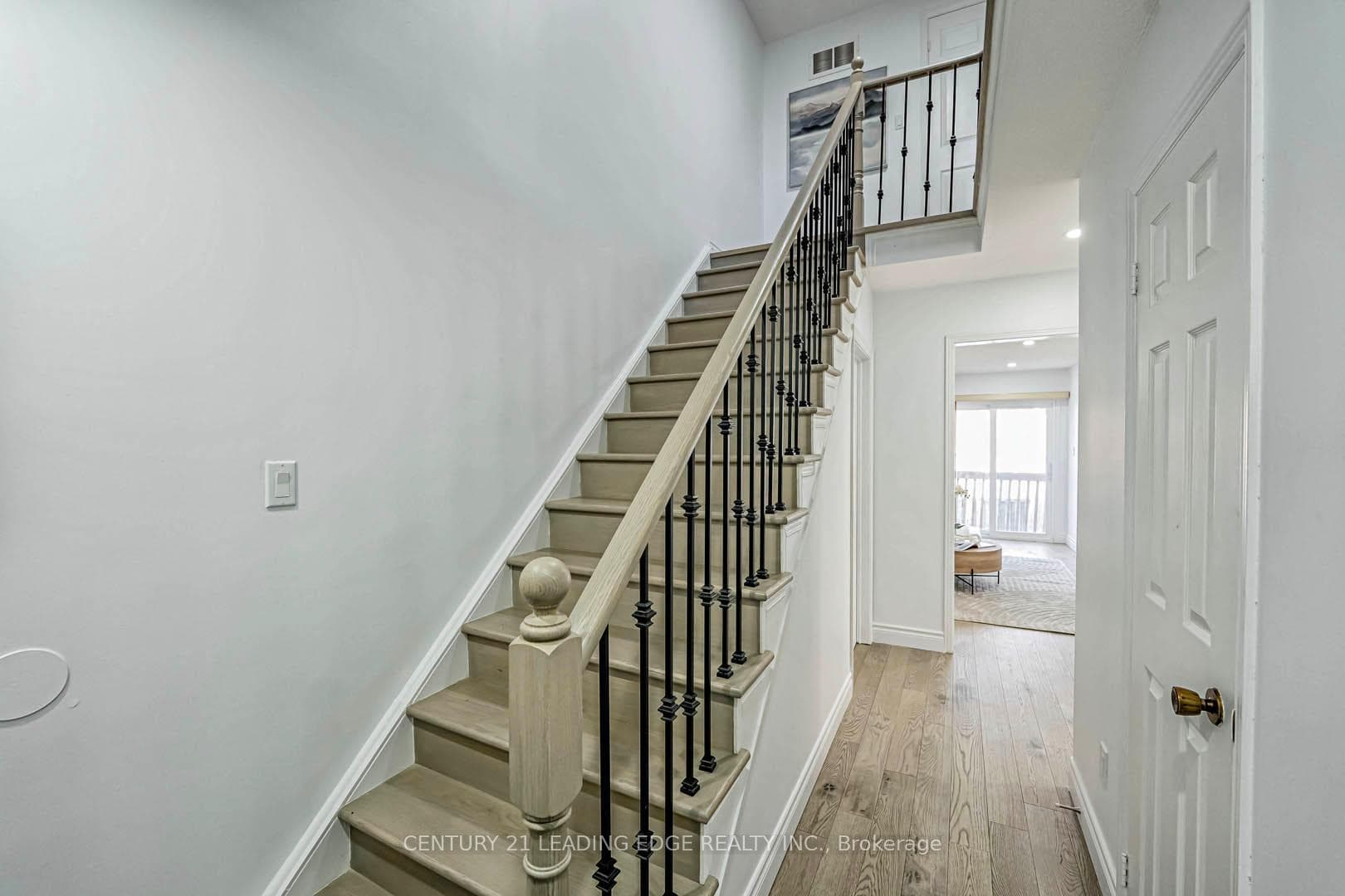 6 Rangeley Drive photo 4