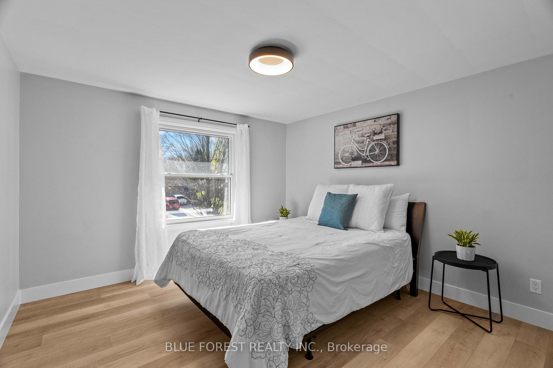 1098 Nashua Avenue photo 18