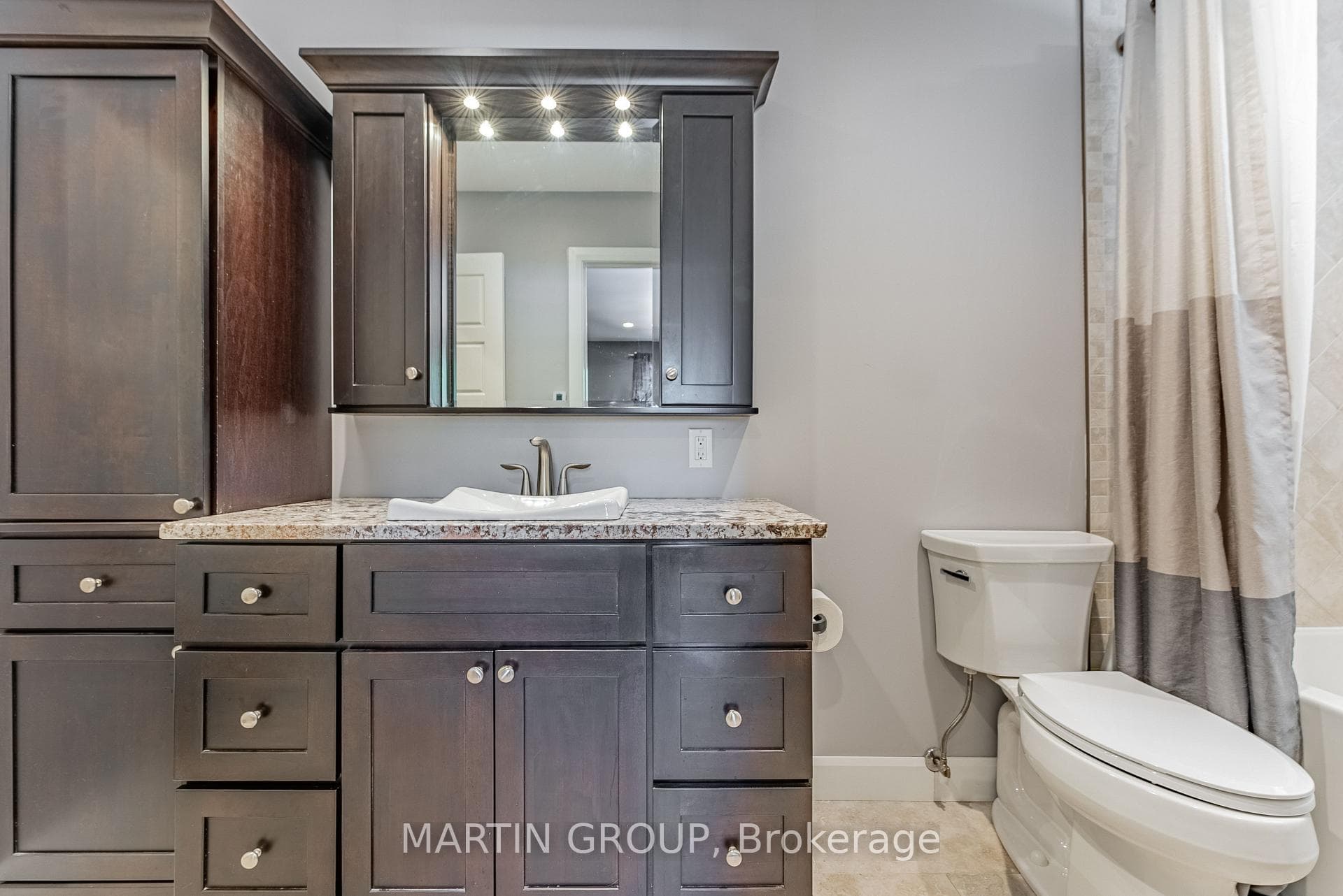 38 BLACK WALNUT Drive photo 15