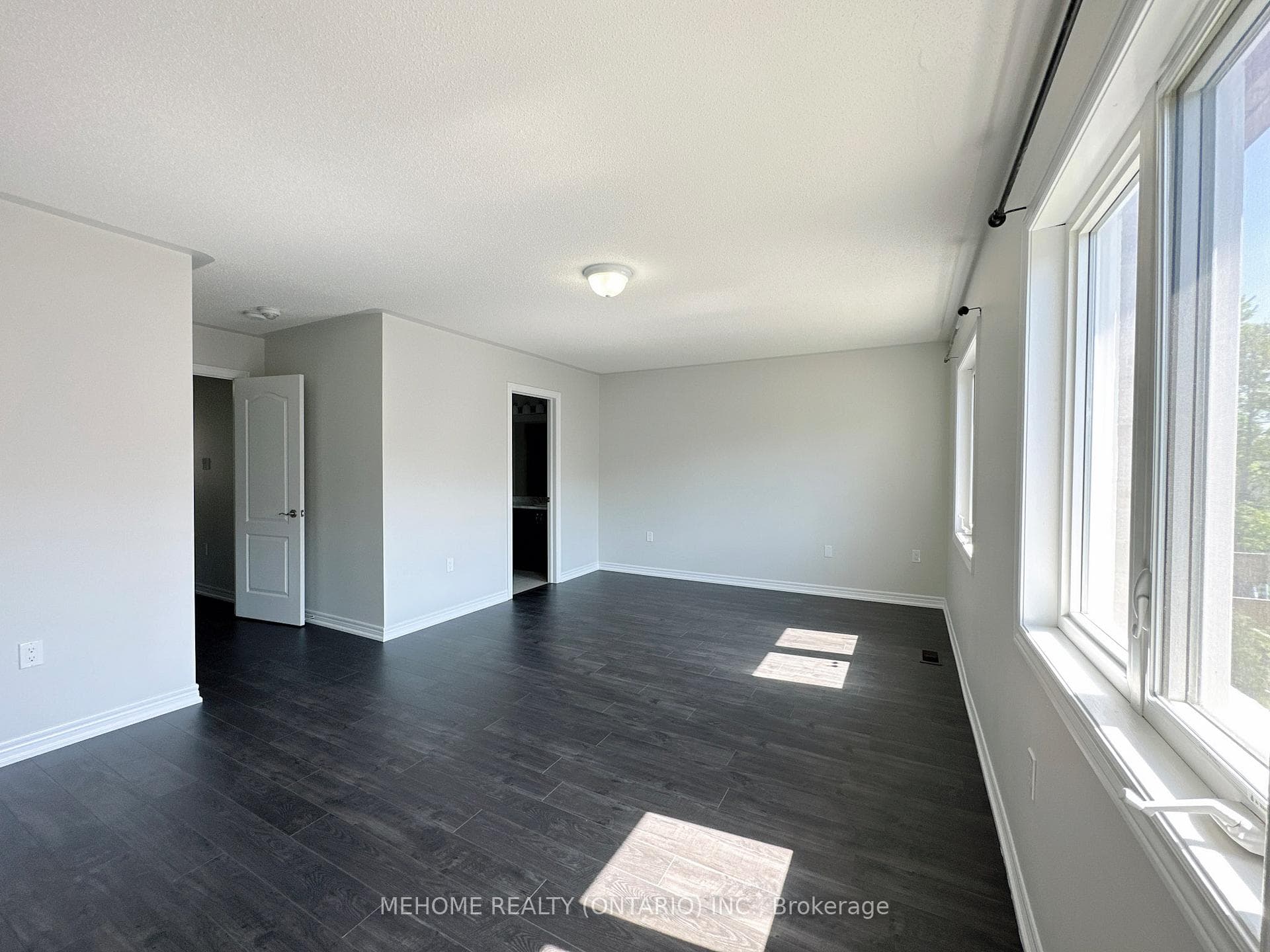 84 Scotia Road photo 17