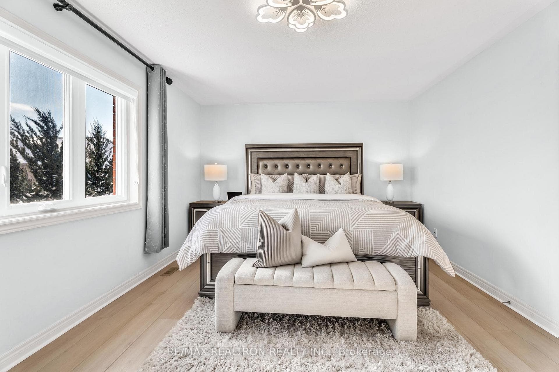 63 Chelton Drive photo 23
