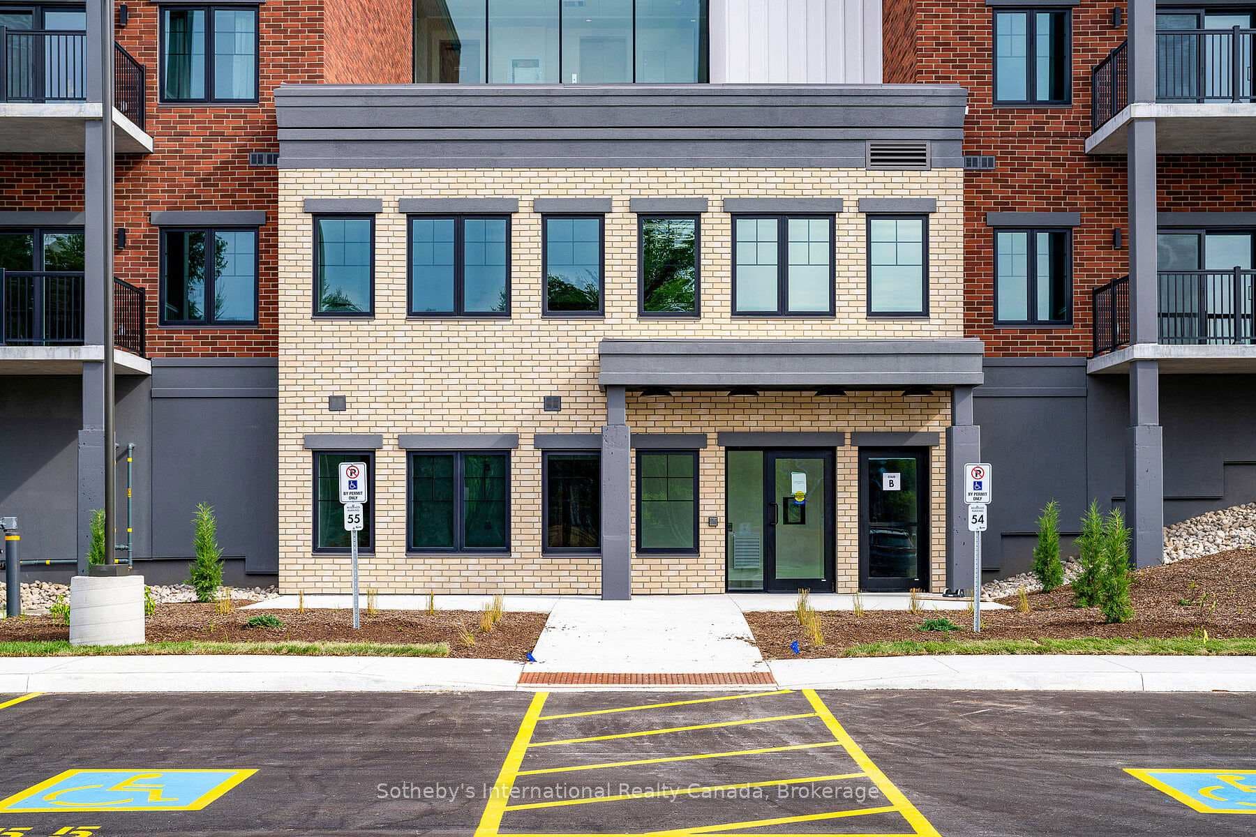 121 Mary Street Unit 221 photo 28