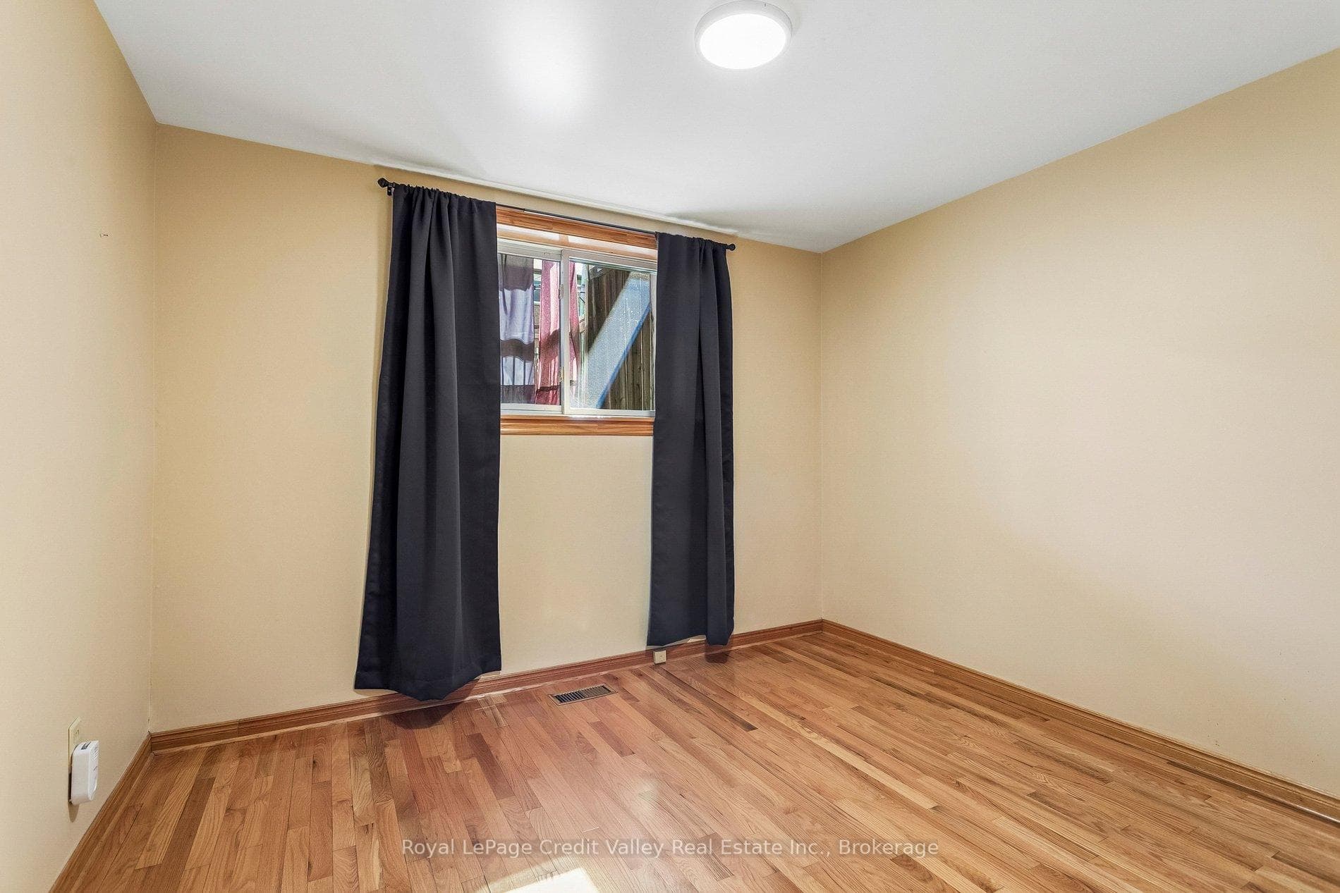 27 Grange Drive photo 21